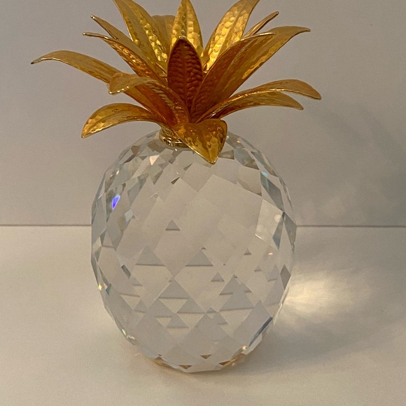Crystal Pineapple Decor with Gold Leaves - Picture 1 of 4
